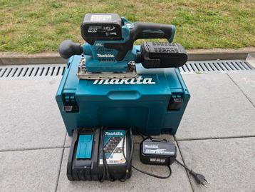 Makita vlakschuurmachine DBO380 van 18v beschikbaar voor biedingen