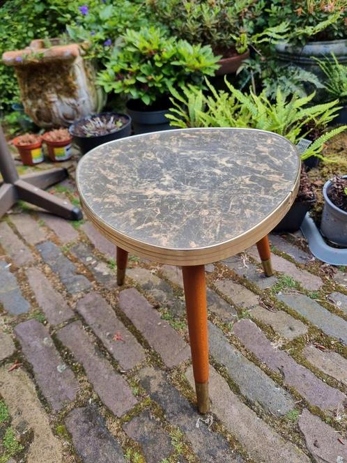 Vintage plantentafeltje bijzettafeltje, Antiek en Kunst, Antiek | Meubels | Tafels, Ophalen of Verzenden