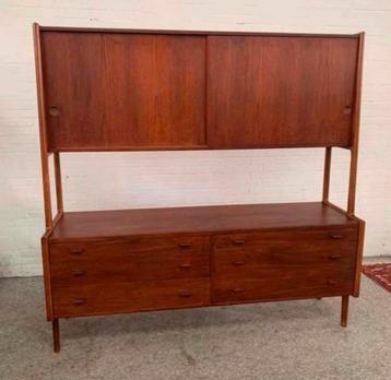 Kast teakhouten Hans Wegner RY 20 Highboard dressoir 1958. beschikbaar voor biedingen