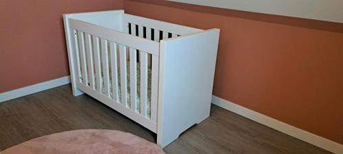 twf complete babykamer wit (ledikant, kast, comode, Kinderen en Baby's, Kinderkamer | Complete kinderkamers, Gebruikt, Jongetje of Meisje