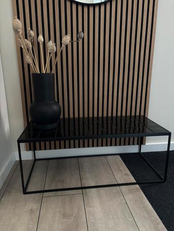 Zuiver salon tafel zwart beschikbaar voor biedingen