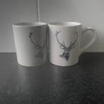 2 grote  ( kerst)mokken met hert/ rendier, Ophalen of Verzenden, Zo goed als nieuw, Overige stijlen, Kop(pen) en/of Schotel(s)