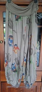 Leuke tulpen zomerbroek, Ophalen, Gedragen, Maat 42/44 (L), Driekwart