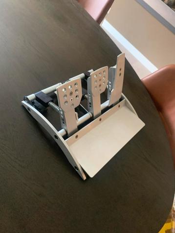 Fanatec V1 Pedalen - Sim Racing beschikbaar voor biedingen