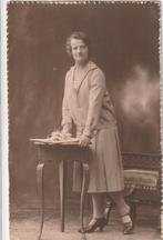 fotokaart   dame   -, Verzenden, Voor 1940, Zo goed als nieuw, Klederdracht