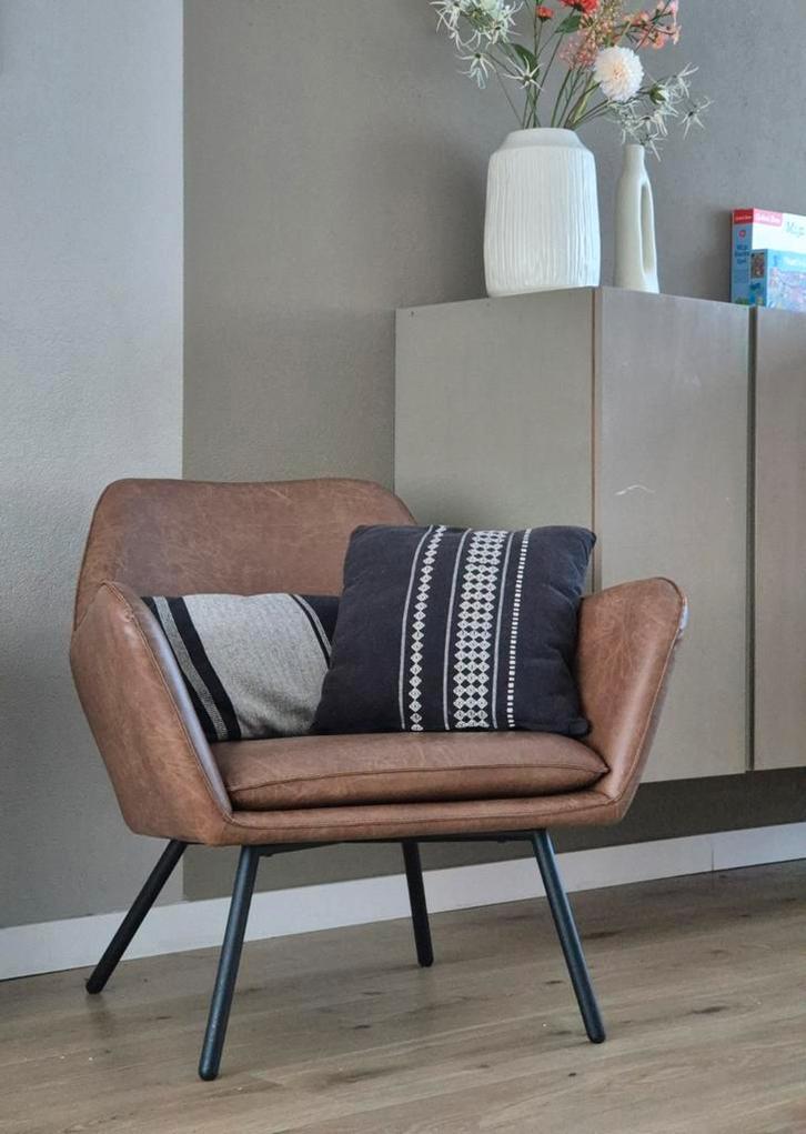 Stijlvolle fauteuil met lederlook, Huis en Inrichting, Fauteuils, Zo goed als nieuw, 75 tot 100 cm, Minder dan 75 cm, Ophalen