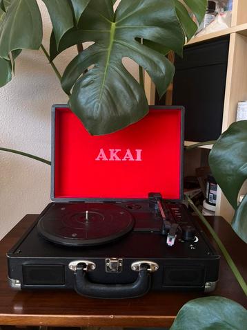 AKAI record player beschikbaar voor biedingen