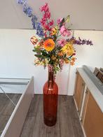 Oude roze vaas met zijde boeket, Ophalen of Verzenden, Gebruikt, Binnen