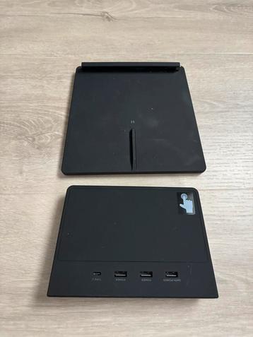 Tesla model 3 (2019) usb hub en draadloos laden beschikbaar voor biedingen