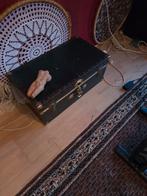 Grote oude hutkoffer / kist met sleutel, Ophalen of Verzenden