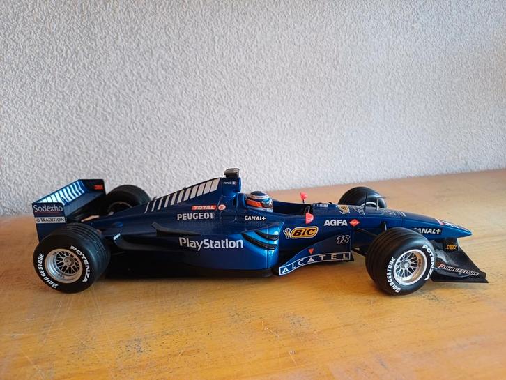 Minichamps F1 1:18 '99 -  Prost AP02 Olivier Panis, Hobby en Vrije tijd, Modelauto's | 1:18, Zo goed als nieuw, MiniChamps, Ophalen