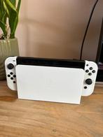 Nintendo oled, Spelcomputers en Games, Spelcomputers | Nintendo Switch, Ophalen of Verzenden, Zo goed als nieuw, Met 2 controllers