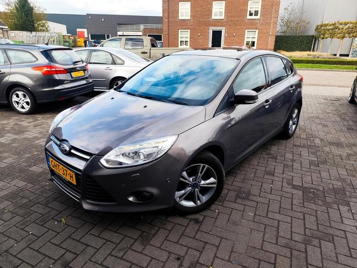 Ford Focus titanium nieuwe distributieriem xenon EcoBoost, Auto's, Ford, Bedrijf, Focus, ABS, Airbags, Airconditioning, Bluetooth