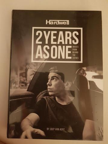 Hardwell 2 years as one, nieuw in verpakking! beschikbaar voor biedingen