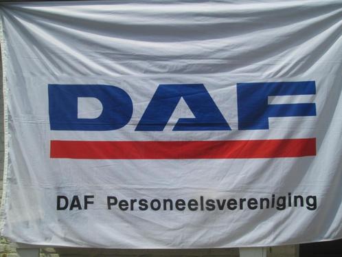 DAF Trucks Vlaggen, en DAF Posters locatie Eindhoven, Hobby en Vrije tijd, Modelauto's | 1:50, Nieuw, Bus of Vrachtwagen, Lion Toys