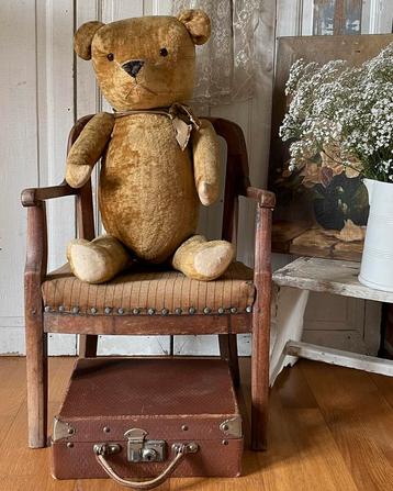 Brocante Antiek kinder stoeltje  beschikbaar voor biedingen