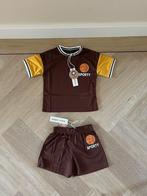 *NIEUW!* Set baseball Mini Rodini, short + shirt, 104 / 110, Nieuw, Ophalen of Verzenden, Setje, Jongen