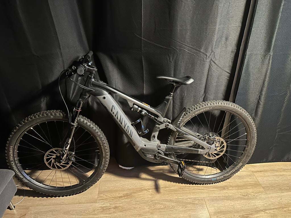 Canyon Neuron ON:8 (2021) E-Mountainbike, Fietsen en Brommers, Zo goed als nieuw, 51 tot 55 cm, 50 km per accu of meer, Ophalen