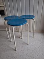 3 stevige schoolkrukken., Ophalen, Hout