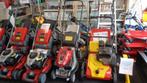 wegens stoppen verkoop motormaaiers 18 x  nieuwe motormaaier, Ophalen, Cirkelmaaier, Benzine-grasmaaier, Opvangbak