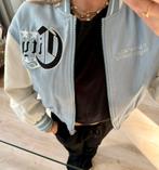 Korte bomberjack lichtblauw Bershka, Kleding | Dames, Blauw, Ophalen of Verzenden, Zo goed als nieuw, Jasje