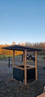 Mooi stevig hooihuis, slowfeeder, Toebehoren, 4 paarden of pony's of meer