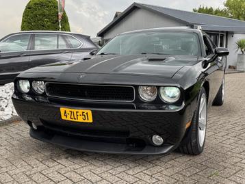Dodge Challenger 6.1 SRT8 2010 Zwart Schuifdak Youngtimer 59 beschikbaar voor biedingen