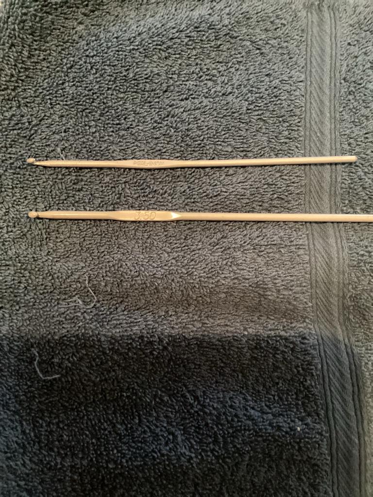 Set van 2 haaknaalden, Ophalen of Verzenden, Zo goed als nieuw, Haken, Naald