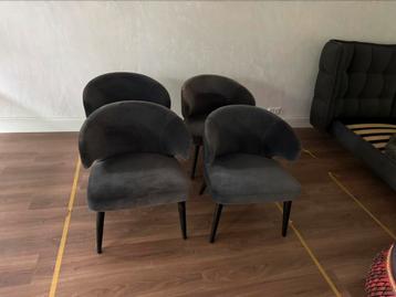 4 Minotti Aston low dining stoelen beschikbaar voor biedingen