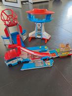 Paw Patrol vrachtwagen + 2 torens, Ophalen of Verzenden, Gebruikt, Jongen of Meisje