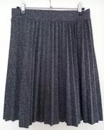 ZGAN!! Leuk grijs/glitter rokje van de Only maat M (KERST!!), Maat 38/40 (M), Only, Ophalen of Verzenden, Zo goed als nieuw