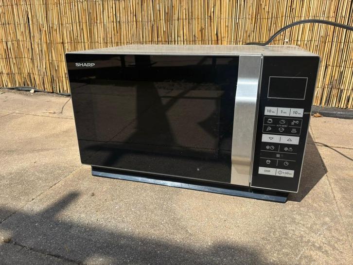 Sharp R-360S magnetron – 23 liter – 900 Watt, Witgoed en Apparatuur, Magnetrons, Zo goed als nieuw, Vrijstaand, Magnetron, 45 tot 60 cm