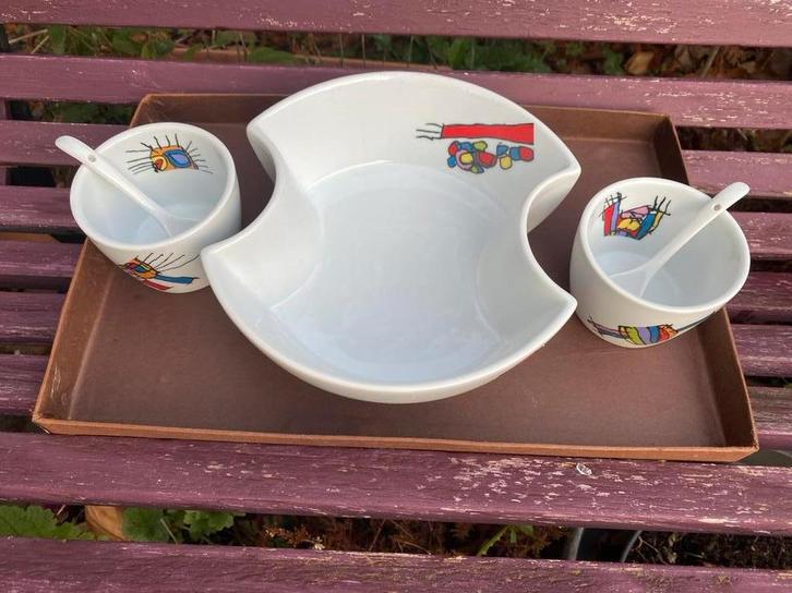 Design Salade schaal met 2x kom van Yong Beast / new, Antiek en Kunst, Antiek | Schalen, Ophalen of Verzenden