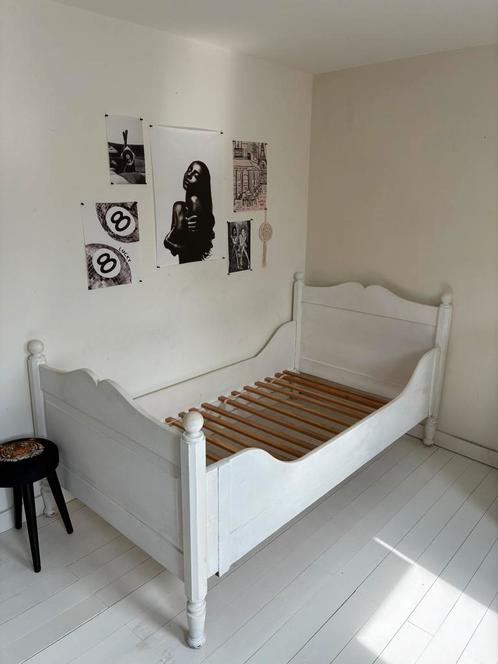 Brocante bed, Huis en Inrichting, Slaapkamer | Bedden, Gebruikt, 200 cm, Hout, Wit, Ophalen