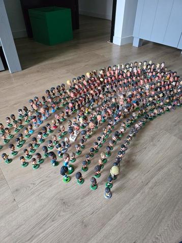 330 voetbalpoppen o.a. soccerstarz Gullit, Koeman, Zidane beschikbaar voor biedingen