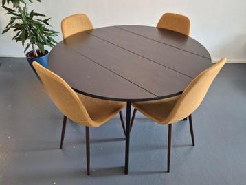 Zwartbruine houten eettafel - diameter 120cm beschikbaar voor biedingen