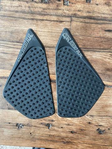 CBR 1000 RR Tank Grip Pads beschikbaar voor biedingen