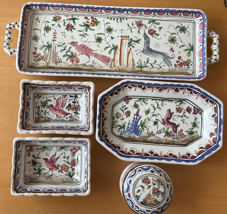 Handbeschilderd Coimbra Potter servies set Berardos Portugal, Antiek en Kunst, Antiek | Servies compleet, Ophalen of Verzenden