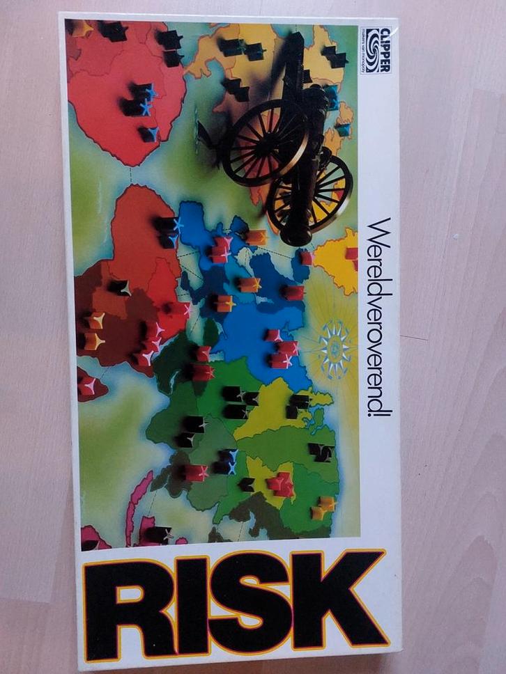 Risk Bordspel - Wereldverovering!, Hobby en Vrije tijd, Gezelschapsspellen | Bordspellen, Zo goed als nieuw, Een of twee spelers