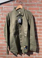 Barbour Maison Kitsune overshirt army olive Large new, Barbour, Verzenden, Nieuw, Halswijdte 41/42 (L)