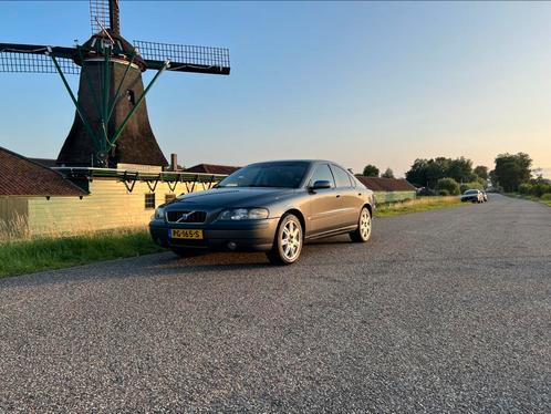 Volvo S60 2.4 140PK 2004 Grijs, Auto's, Volvo, Particulier, S60, ABS, Airbags, Airconditioning, Boordcomputer, Centrale vergrendeling