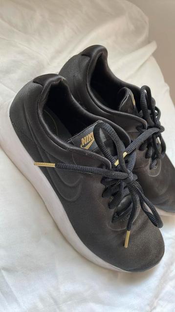 Nike Sneakers Maat 36 beschikbaar voor biedingen
