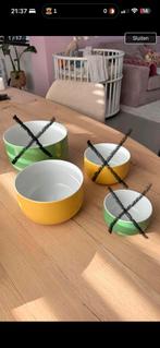 Schaal kom Dibbern geel, Huis en Inrichting, Keuken | Servies, Ophalen of Verzenden, Gebruikt, Overige stijlen, Kom(men)