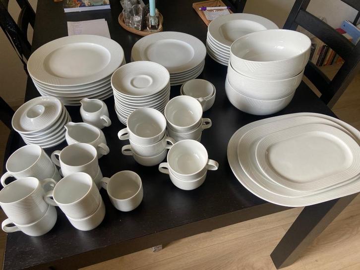 Grotendeels compleet servies Royal Mosa, Antiek en Kunst, Antiek | Servies compleet, Ophalen