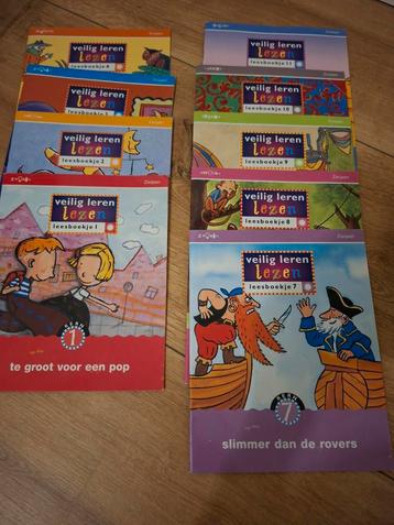 VEILIG LEESBOEKJE ZON 1,2,3,6,7,8,9,10,11 totaal 8,- beschikbaar voor biedingen