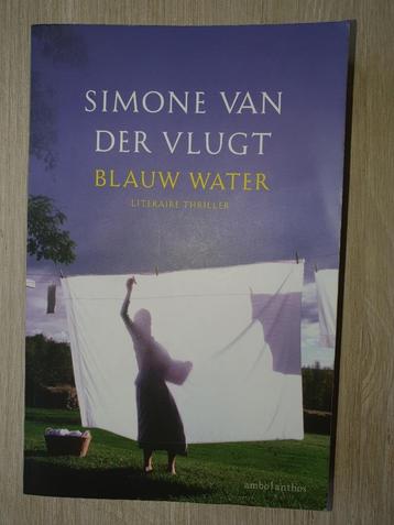 6 x Simone van der Vlugt beschikbaar voor biedingen
