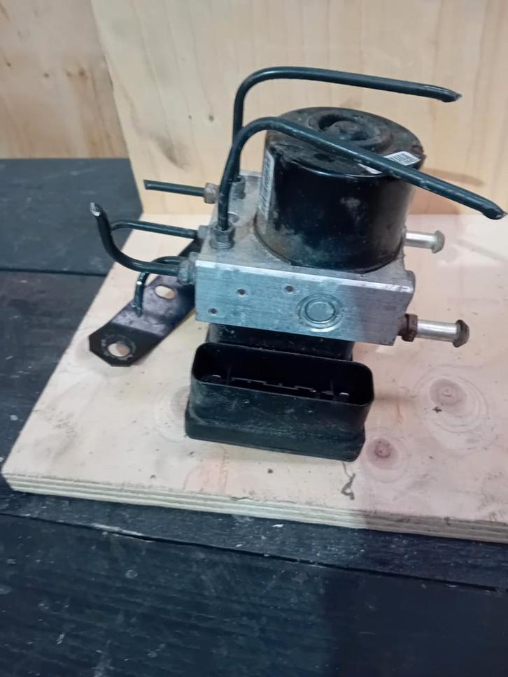 ABS pomp voor een Daihatsu Sirion bj.2008, Auto diversen, Overige Auto diversen, Ophalen