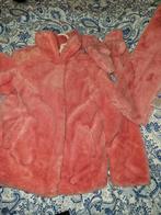 Nieuwe roze fluffy winterjas van de hema 122/128, Ophalen, Nieuw, Meisje