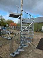 Stalen wenteltrap gegal. Hoog 2,72mtr. Nog050, Doe-het-zelf en Verbouw, Ladders en Trappen, 2 tot 4 meter, Ophalen of Verzenden