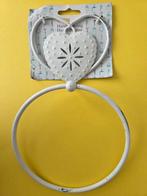 Witte Metalen Handdoekring, Ophalen of Verzenden, Gebruikt, Wit, Handdoek